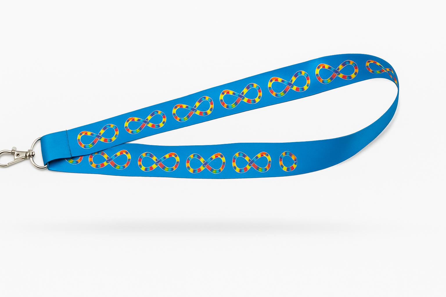 ChatGPT Image 25 de jun. de 2025, 18_34_53 Cordão azul do autismo com símbolo do infinito colorido, usado como identificação visual para pessoas com TEA em ambientes públicos.
